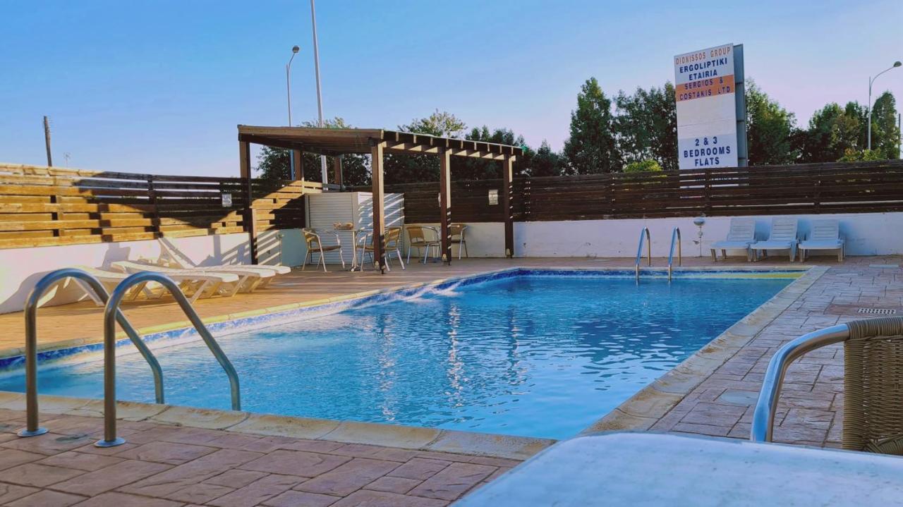 Stay Sunshine Apartment Paralimni Exterior foto