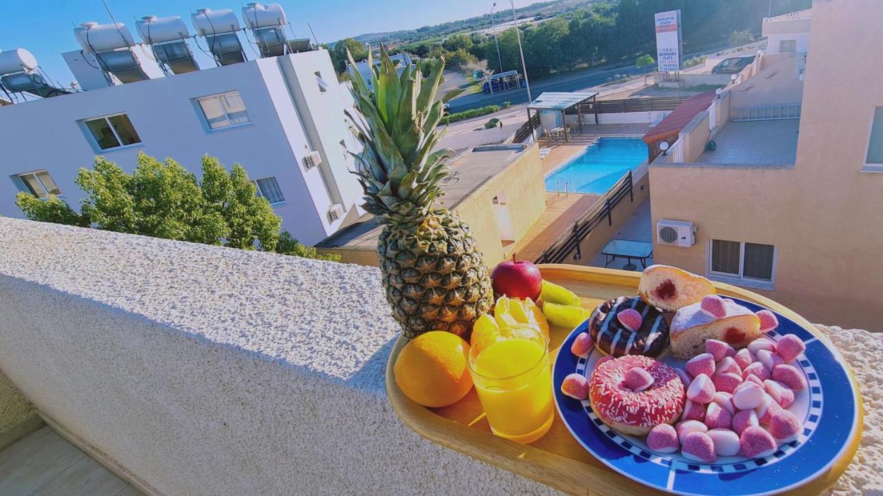 Stay Sunshine Apartment Paralimni Exterior foto