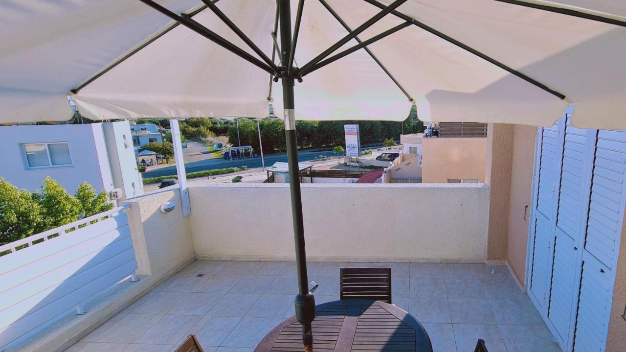 Stay Sunshine Apartment Paralimni Exterior foto