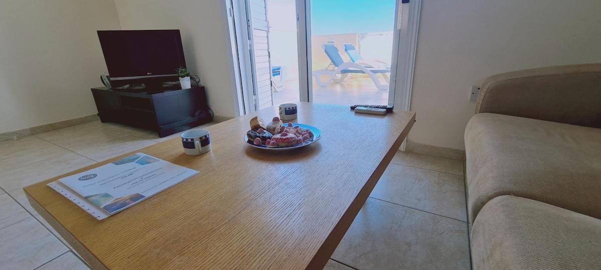Stay Sunshine Apartment Paralimni Exterior foto